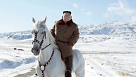 La  propaganda exhibi a Kim Jong un a caballo en el monte Paektu mitolgicamente sagrado